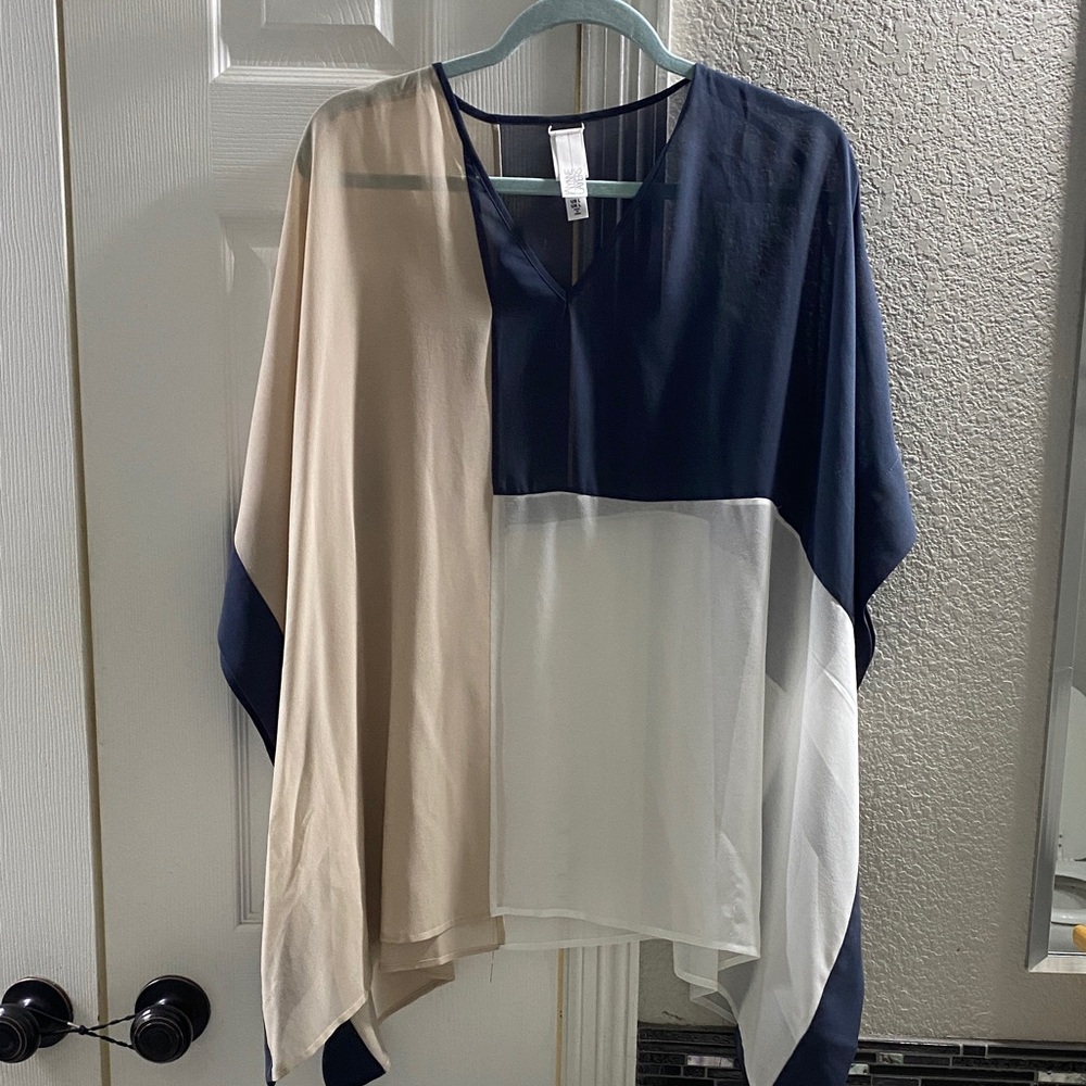 Wynne Layers by Marla Wynne Colorblock V-Neck Women's Poncho Top